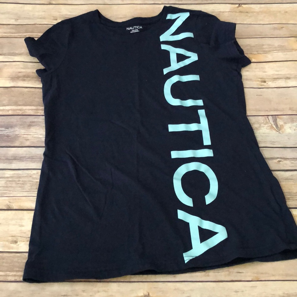 Nautica medium t-shirt